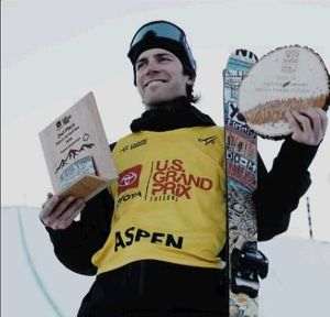 In a message published on his network, Truth Social, the White House leader reacted harshly to the athlete's statements: "American Olympic skier Hunter Hess (foto), a real loser, says he is not representing his country at the Olympics. If so, he should not have tried to join the team and it is a shame that he is part of it." (Photo source: Hunter Hess's Instagram)